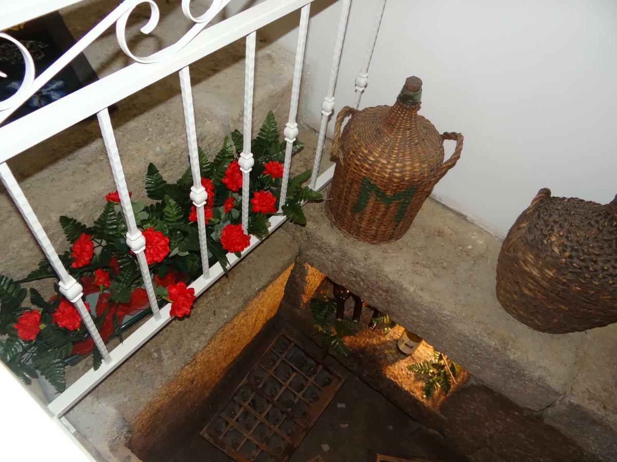 Museu Casa Aleixo Guest House Sernancelhe Exterior photo