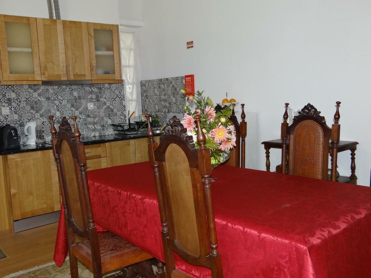 Museu Casa Aleixo Guest House Sernancelhe Exterior photo