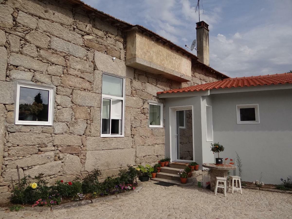Museu Casa Aleixo Guest House Sernancelhe Exterior photo